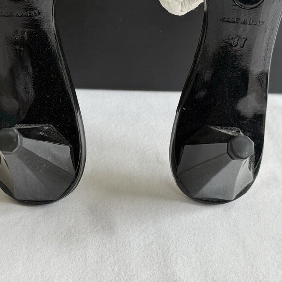 CHANEL 2007 Cruise Camellia Quilted Leather Mules Heels - Picture 10 of 16